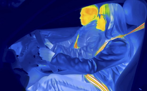 ZF, grelni varnostni pasovi